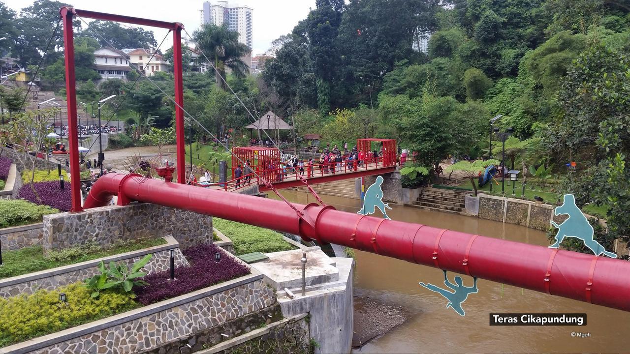 Zen Premium Setrawangi Raya Hotel Bandung